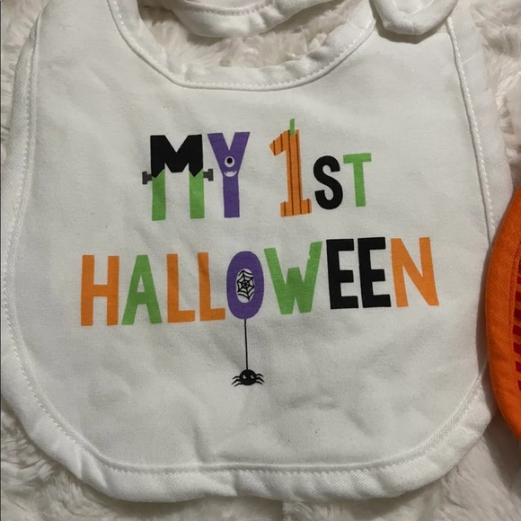 3 sets of bib and hat set 3-9 months - Picture 5 of 7